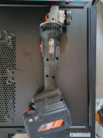 20V 4Amp ø125mm draadloze haakse slijper

 beschikbaar voor biedingen