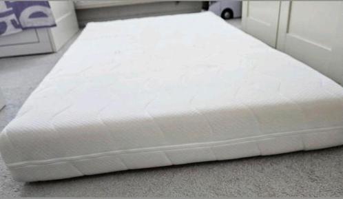 Superbe matelas en mousse polyuréthane déhoussable 90cm/200, Maison & Meubles, Chambre à coucher | Matelas & Sommiers, Comme neuf