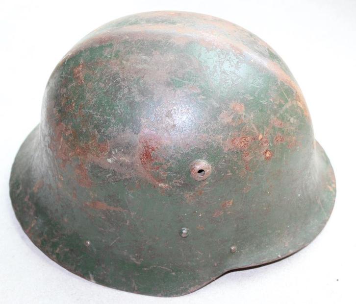 Prachtig puur sap van relikwie. Bulgaarse helm model 1936, Verzamelen, Militaria | Tweede Wereldoorlog, Landmacht, Helm of Baret