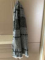 mooie sjaal Terre Bleue, Kleding | Dames, Mutsen, Sjaals en Handschoenen, Terre Bleue, Ophalen of Verzenden, Zo goed als nieuw