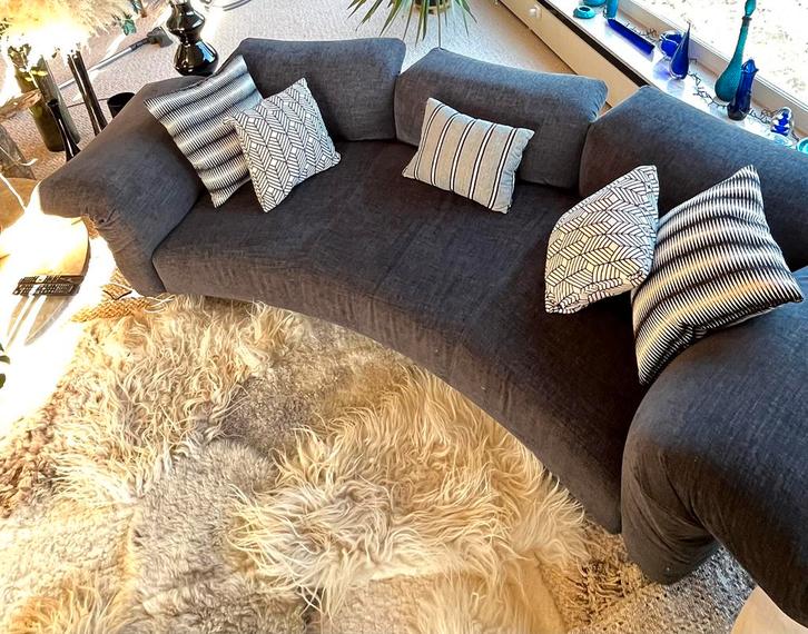 EDRA 3-zit sofa / ESSENTIAL, Huis en Inrichting, Zetels | Complete zithoeken, Zo goed als nieuw, Ophalen