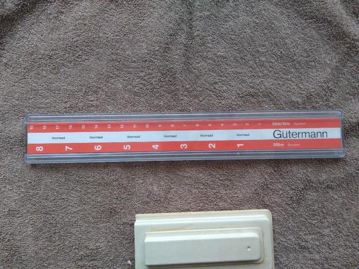 Compteur de stocks de bobines Gütermann, Hobby & Loisirs créatifs, Couture & Fournitures, Utilisé, Autres types, Enlèvement ou Envoi