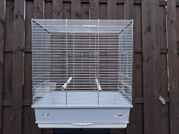 Vogelkooi  beschikbaar voor biedingen