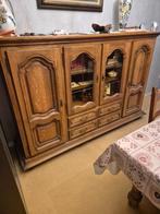 Een eiken eetplaats te koop, Enlèvement