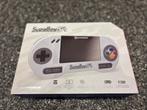 Hyperkin SupaBoy SFC draagbare console + 2 controllers, Games en Spelcomputers, Ophalen of Verzenden, Zo goed als nieuw