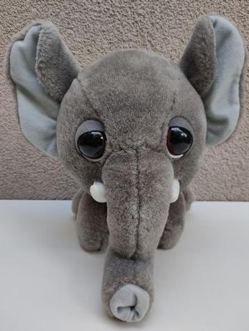Set van 6 Big Headz knuffels beschikbaar voor biedingen