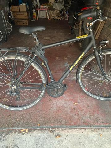 Heren/jongens fiets beschikbaar voor biedingen