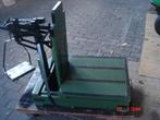 Ijkwezen model 13D weegschaal 1949, Doe-het-zelf en Bouw, Weegschalen, Ophalen, Gebruikt, Vloerweegschaal, 200 kg of meer