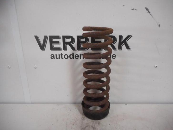 RESSORT DE SUSPENSION ARRIERE Mercedes-Benz 190 (W201), Autos : Pièces & Accessoires, Suspension & Châssis, Mercedes-Benz, Utilisé