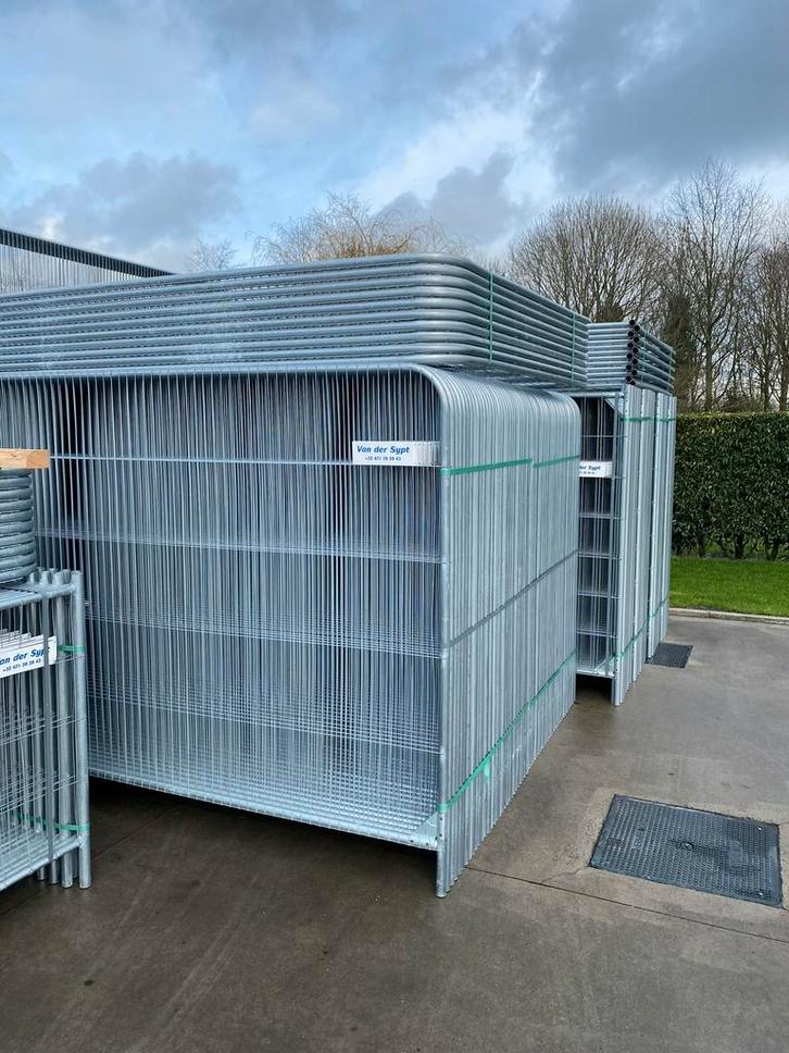 LAATSTE STUKS  werfhekken met fijne mazen, Doe-het-zelf en Bouw, Metalen, Nieuw, Ophalen