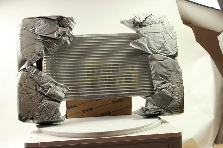 Ford Fiesta condensor RESTPARTIJ FD2117, Autos : Pièces & Accessoires, Climatisation & Chauffage, Ford, Neuf, Enlèvement ou Envoi