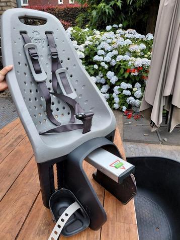 Yepp fietstoeltje met bevestiging op buis beschikbaar voor biedingen