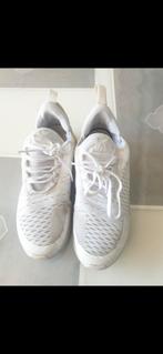 basket Nike Air Max 270 de couleur blanche., Sports & Fitness, Basket, Enlèvement ou Envoi