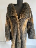 Joli manteau en fausse fourrure de ren en très bon état., Vêtements | Femmes, Enlèvement ou Envoi, Comme neuf, Taille 38/40 (M)