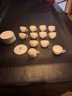 Kopjes met bord, Huis en Inrichting, Keuken | Servies, Ophalen