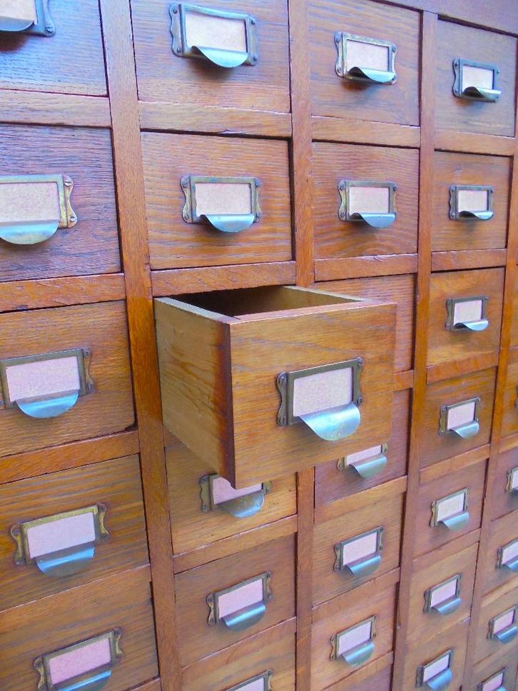 mooie ladekast apothekerskast winkelkast, Antiek en Kunst, Antiek | Meubels | Kasten, Ophalen of Verzenden