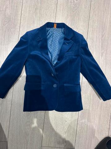 kleding voor jongens beschikbaar voor biedingen