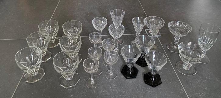 val saint lambert glazen Bacarat absintglas verre, Antiek en Kunst, Antiek | Glaswerk en Kristal, Ophalen