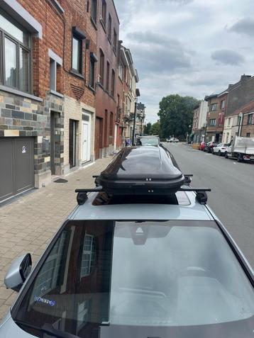 Coffre de toit 320L avec fixation a vendre, Autos : Divers, Coffres de toit, Enlèvement ou Envoi, Comme neuf
