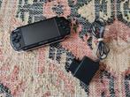 PSP 3004 en oplaadkabel (zonder batterij), Consoles de jeu & Jeux vidéo, Consoles de jeu | Sony PSP, Noir, PSP 3000, Utilisé, Enlèvement ou Envoi
