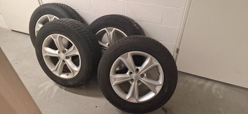 Pirelli Scorpion Winterbanden + Velgen Land Rover Discovery, Auto-onderdelen, Banden en Velgen, Band(en), Winterbanden, 17 inch