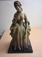 Beeld lezende vrouw, Antiek en Kunst, Ophalen of Verzenden