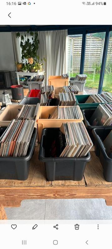 Vinyl, cd's beschikbaar voor biedingen