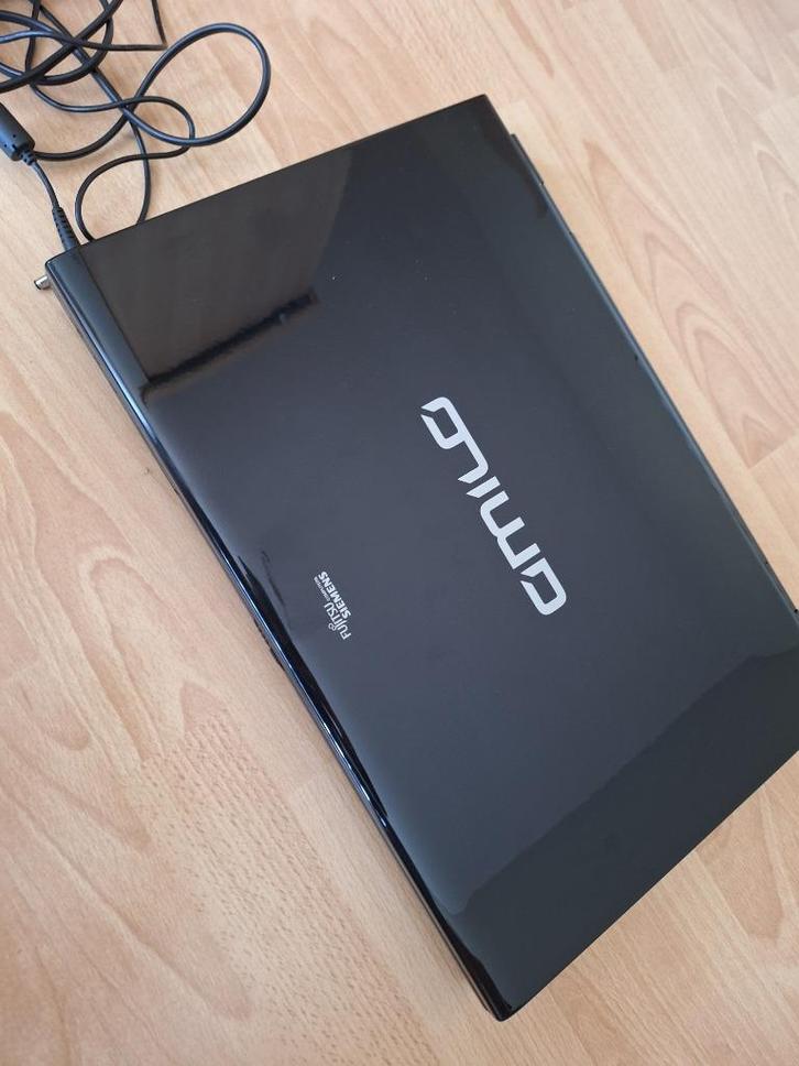 Fujitsu Siemens Amilo Li3910, Computers en Software, Vintage Computers, Ophalen