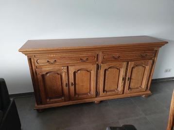 eetkamer beschikbaar voor biedingen
