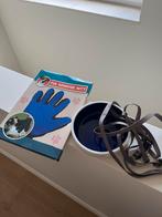 Voederbakje + tuigje + handschoen, Dieren en Toebehoren, Ophalen