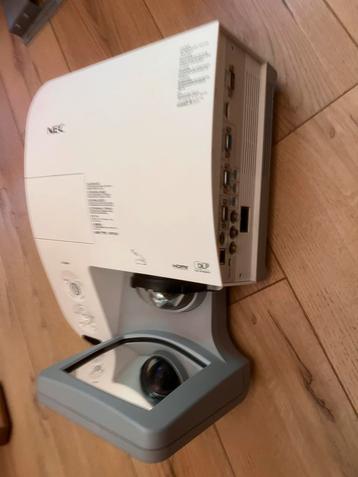Projecteur NEC U260W à courte focale, Enlèvement, Comme neuf