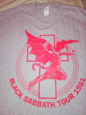 Black Sabbath XL t-shirt  beschikbaar voor biedingen