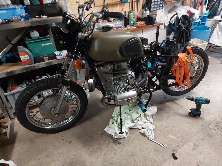 Dnepr MT11, Fietsen en Brommers, Brommers | Oldtimers, Ophalen