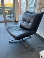 Stijlvolle draaifauteuil leder, Ophalen, Zo goed als nieuw