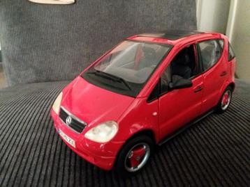 Maisto 1/18 Mercedes Benz A Klasse  beschikbaar voor biedingen