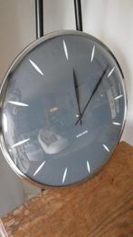 KARLSSON design wandklok, nieuwstaat. 41cm, Ophalen of Verzenden, Zo goed als nieuw, Analoog, Wandklok