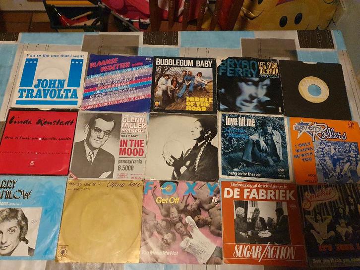 Single's YMCA, Simple Minds, John Travolta, Duran etc..., CD & DVD, Vinyles Singles, Utilisé, Single, Pop, Autres formats, Enlèvement