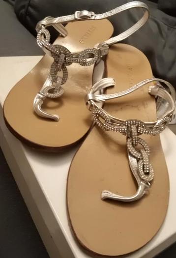 Zilveren Sandalen Buffalo, maat 41, hak 3cm, kwaliteitsleder beschikbaar voor biedingen
