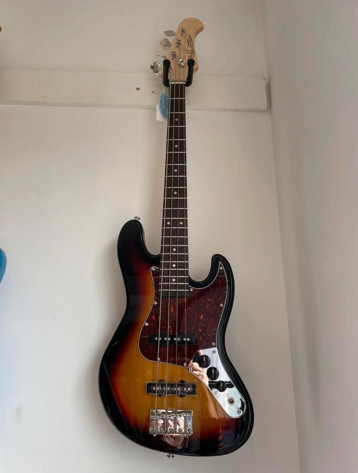 J&D basgitaar mini, Muziek en Instrumenten, Snaarinstrumenten | Gitaren | Bas, Nieuw, Ophalen