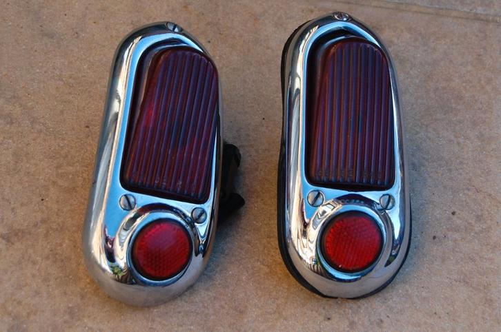 2 achterlichten Chevrolet 1949 1950 USA Oldtimer, Antiek en Kunst, Curiosa en Brocante, Ophalen of Verzenden