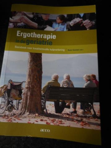 schoolboek ergotherapie in de geriatrie ACCO disponible aux enchères