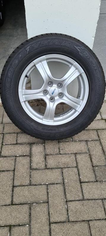 Velgen voor banden met maat 235/65 R17 beschikbaar voor biedingen