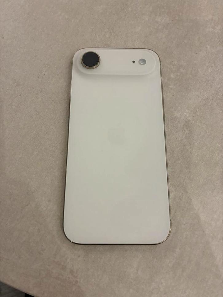 iPhone 17 Air – 256GB – Lichtgoud – Zo goed als nieuw, Telecommunicatie, Mobiele telefoons | Apple iPhone, Zo goed als nieuw, Ophalen