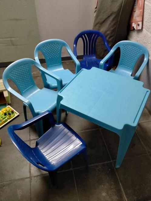 Table enfant + 5 chaises, Kinderen en Baby's, Kinderkamer | Tafels en Stoelen, Gebruikt, Tafel(s) en Stoel(en), Ophalen