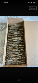 60 chevilles métal, Bricolage & Construction, Enlèvement ou Envoi, Comme neuf