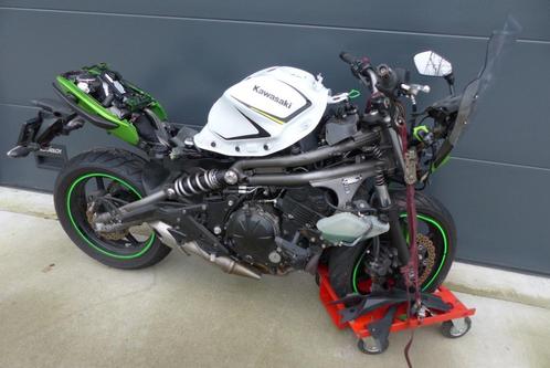 Moteur er6 tournant 3000 km moto accidentée, Motoren, Motoren | Kawasaki, Bedrijf, Naked bike, meer dan 35 kW, 2 cilinders, Ophalen