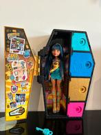 Monster high pop met kluistje, Cleo, Kinderen en Baby's, Speelgoed | Poppen, Ophalen, Zo goed als nieuw