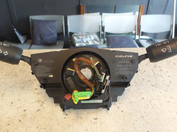 Commutateur combi colonne de direction d'un Opel Corsa, Autos : Pièces & Accessoires, Tableau de bord & Interrupteurs, Opel, Utilisé