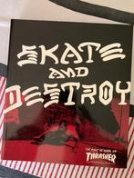 Skate and Destroy les 25 premières années du magazine Thrash, Enlèvement ou Envoi