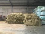 kleine balen hooi te koop